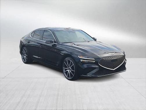 2022 Genesis G70 2.0T RWD