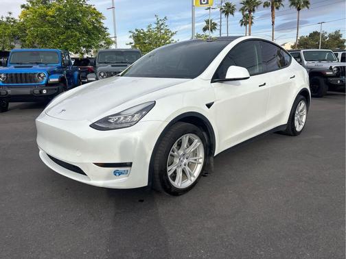 Pearl White Multi-Coat 2021 Tesla Model Y Long Range Dual Motor All-Wheel Drive