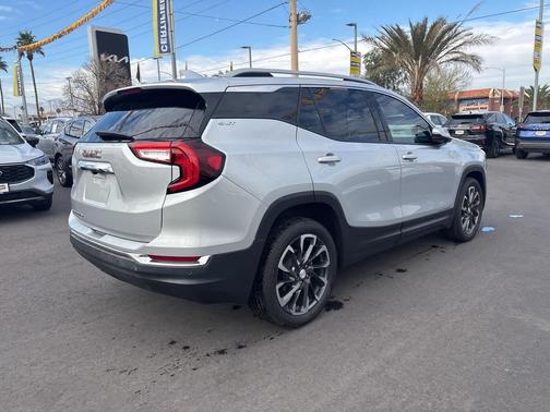 2022 GMC Terrain SLT