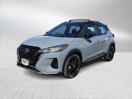 2021 Nissan Kicks SR