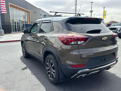 Zeus Bronze Metallic 2021 Chevrolet Trailblazer ACTIV