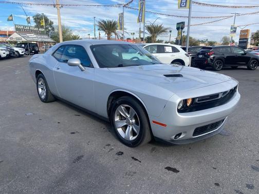 2020 Dodge Challenger SXT