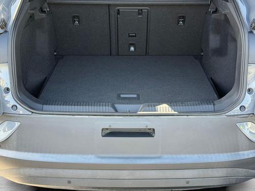 Pure Gray 2023 Volkswagen ID.4 S