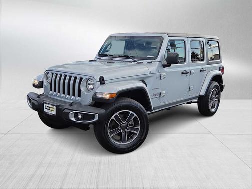2023 Jeep Wrangler 4-Door Sahara 4x4