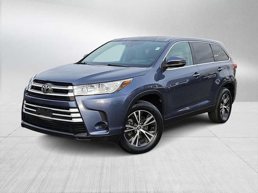2019 Toyota Highlander LE I4