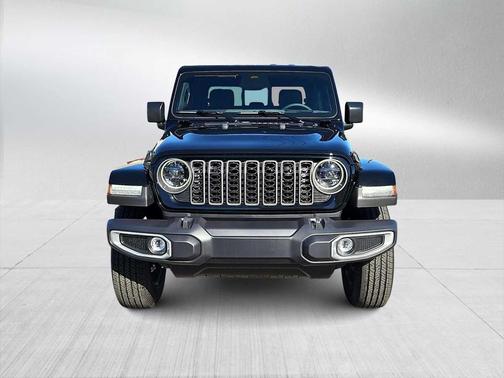 2026 Jeep Gladiator Sahara 4x4