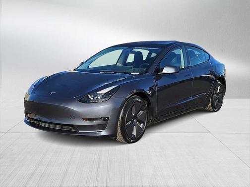 2023 Tesla Model 3 Standard Range