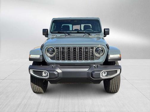 2026 Jeep Gladiator Sahara 4x4