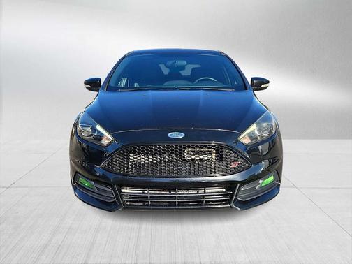 2017 Ford Focus ST 