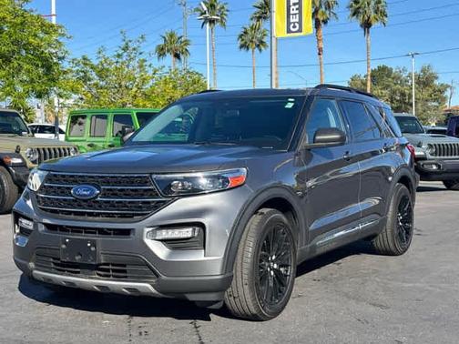 CARBONIZED GRAY METALLIC 2021 Ford Explorer XLT