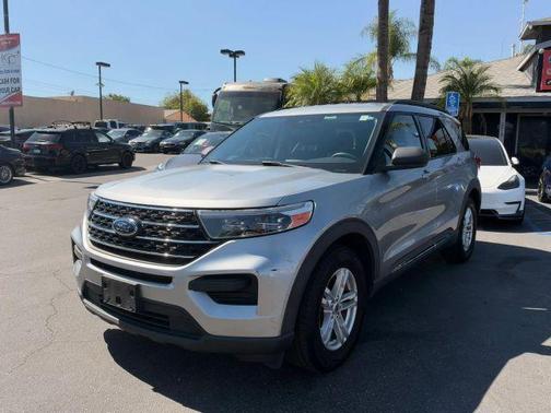 Silver 2020 Ford Explorer XLT
