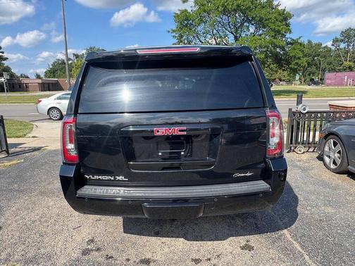 2020 GMC Yukon XL SLT