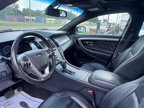 2015 Ford Taurus SEL