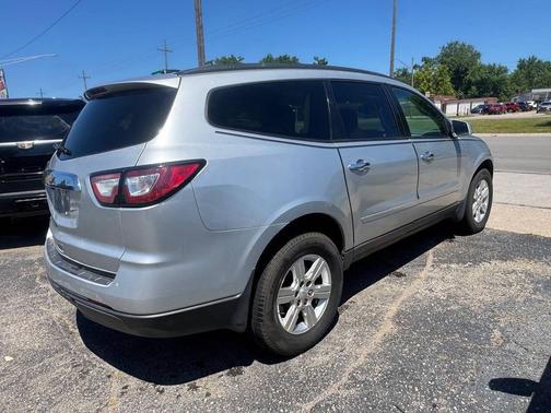 2017 Chevrolet Traverse LS
