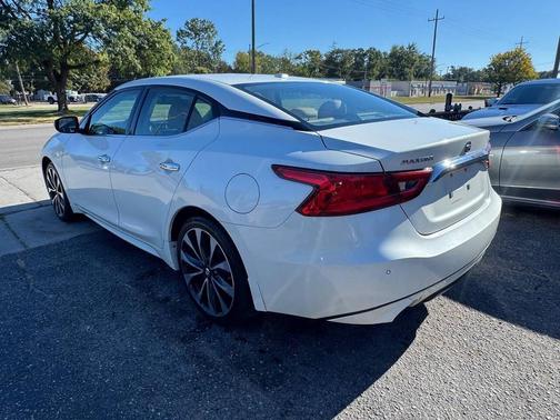 2016 Nissan Maxima 3.5 SR