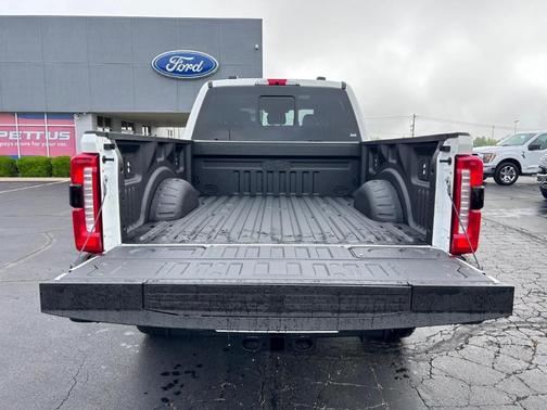 2025 Ford F-350 Lariat Super Duty