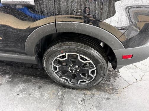 Shadow Black 2026 Ford Bronco Sport Outer Banks