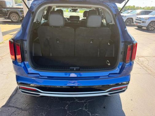 Sapphire Blue / Blue 2023 Kia Sorento S