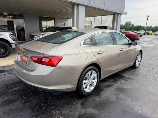 Sterling Gray Metallic 2023 Chevrolet Malibu LT