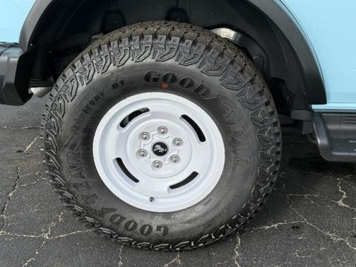 2025 Ford Bronco Heritage Edition