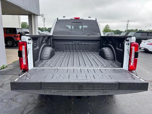 2025 Ford F-350 Lariat Super Duty