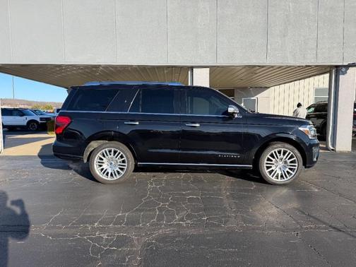 2023 Ford Expedition Platinum