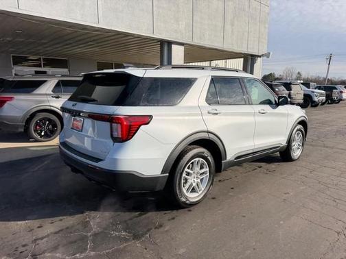 2026 Ford Explorer 