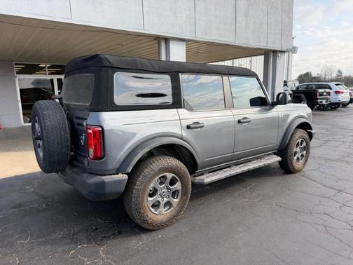Carbonized Gray Metallic 2023 Ford Bronco