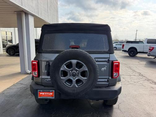 Carbonized Gray Metallic 2023 Ford Bronco