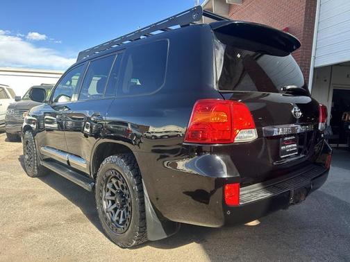 2015 Toyota Land Cruiser V8