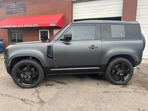 2023 Land Rover Defender 90 Carpathian Edition