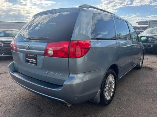 2008 Toyota Sienna XLE