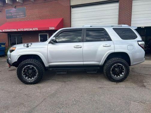 2016 Toyota 4Runner SR5 Sport