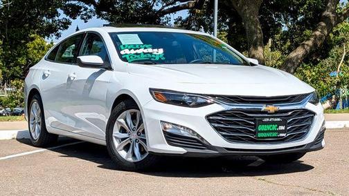 Summit White 2024 Chevrolet Malibu LT