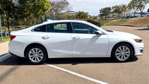 Summit White 2024 Chevrolet Malibu LT