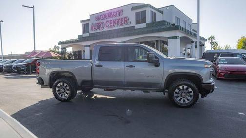 Sterling Gray Metallic 2024 Chevrolet Silverado 2500 Custom