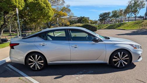 2020 Nissan Altima 2.5 SR