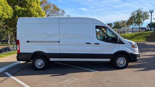 Oxford White 2023 Ford Transit-250 Base