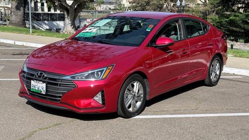 2020 Hyundai ELANTRA SEL