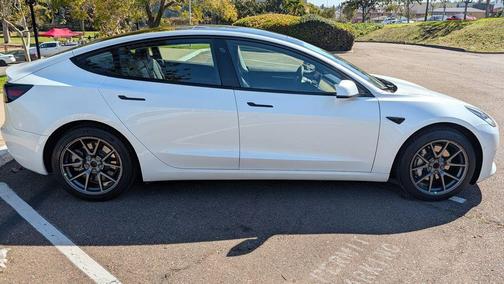 2022 Tesla Model 3 Base