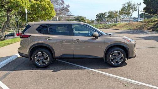 Baja Storm 2024 Nissan Rogue SV