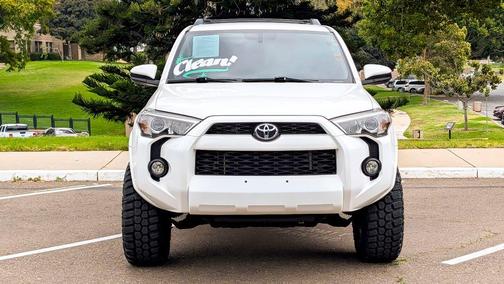 Super White 2019 Toyota 4Runner SR5