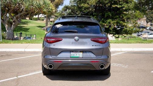 Vesuvio Gray Metallic 2021 Alfa Romeo Stelvio Ti