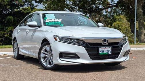 Platinum White Pearl 2018 Honda Accord LX
