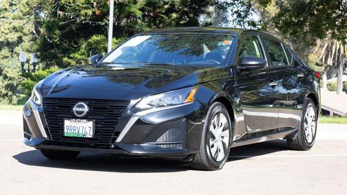 2025 Nissan Altima S