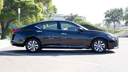 2025 Nissan Altima S