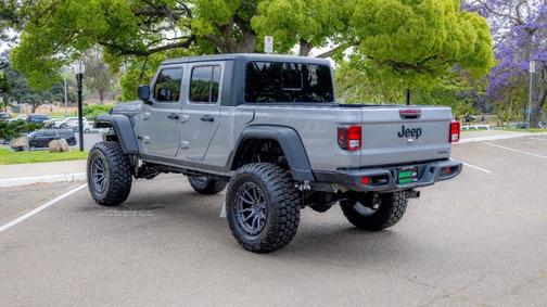 2020 Jeep Gladiator Sport