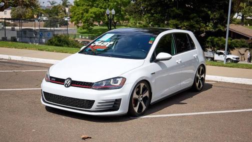 2016 Volkswagen Golf GTI 2.0T SE 4-Door