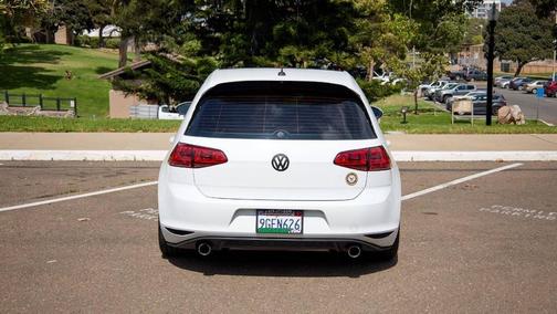 2016 Volkswagen Golf GTI 2.0T SE 4-Door