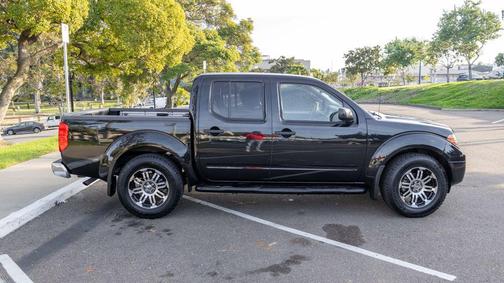 2020 Nissan Frontier SV